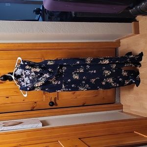 EUC "Xhilaration" pantsuit, dark blue with flowers. Size XXL